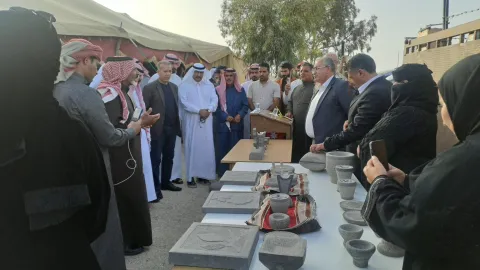  معرض المنحوتات-جمعية سيدات البدية